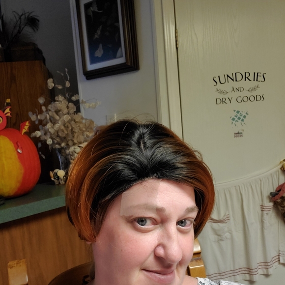 Short Bob Pixie Cut  ombre golden top to black wig 10" Synthetic - Picture 3 of 16